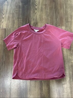 Athleta Dusty Rose/maroon  Short Sleeve Tee